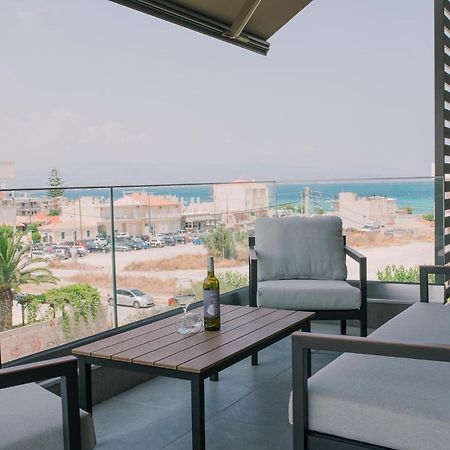 Hama Luxury Seaside Apartments Corinth Экстерьер фото
